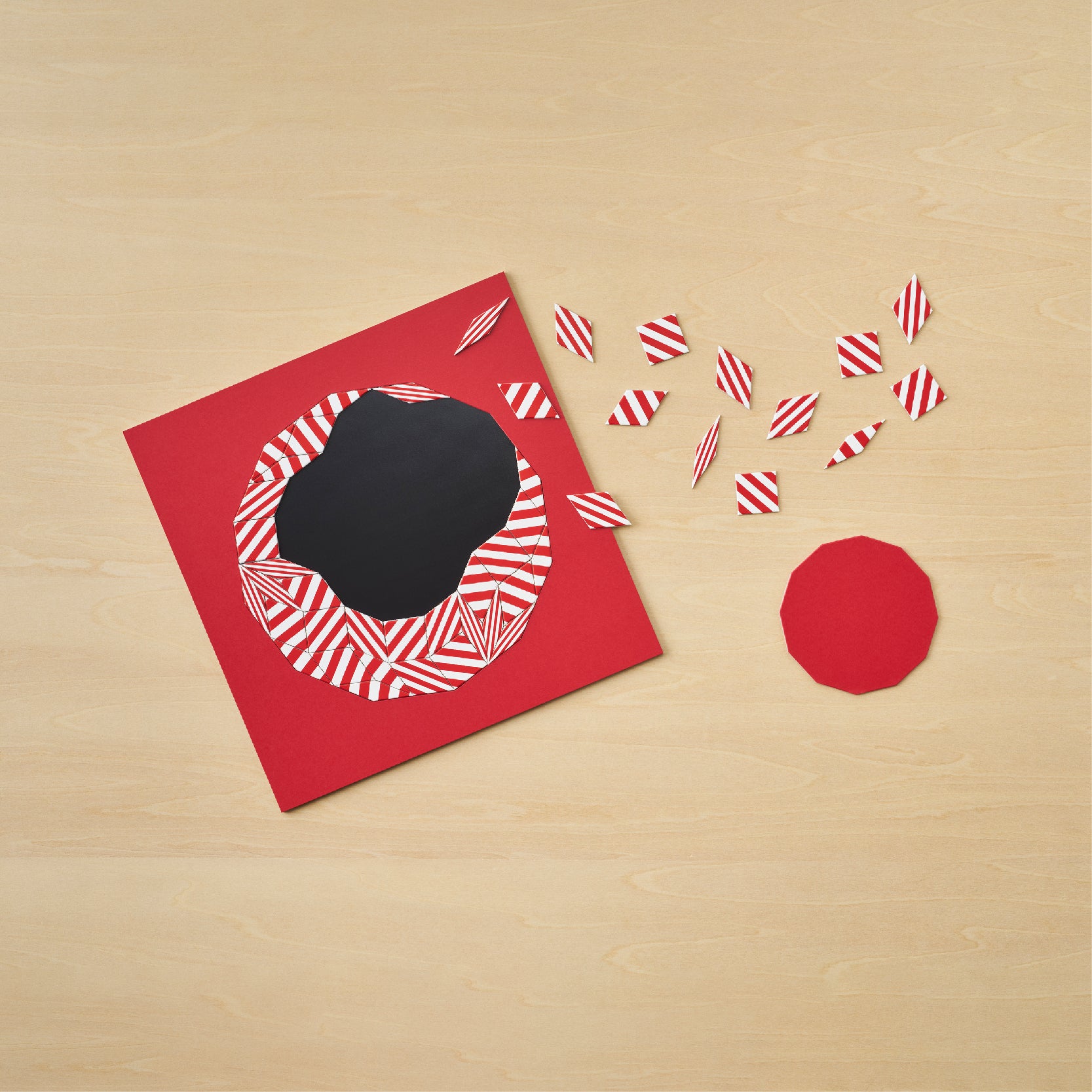 PAPER RHOMBUS PUZZLE RED
