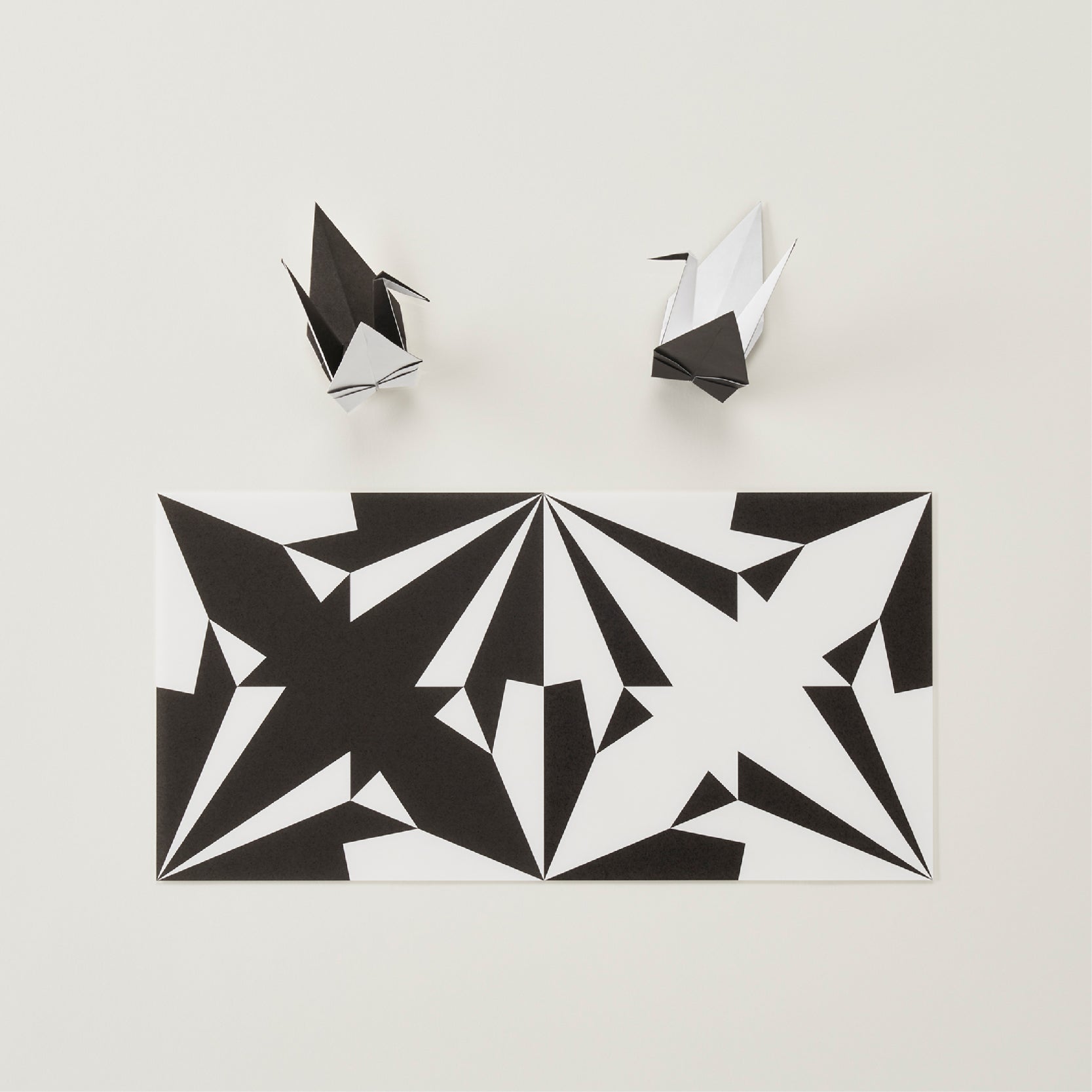 TOKOLO PATTERN ORIGAMI 04 ORIZURU BW