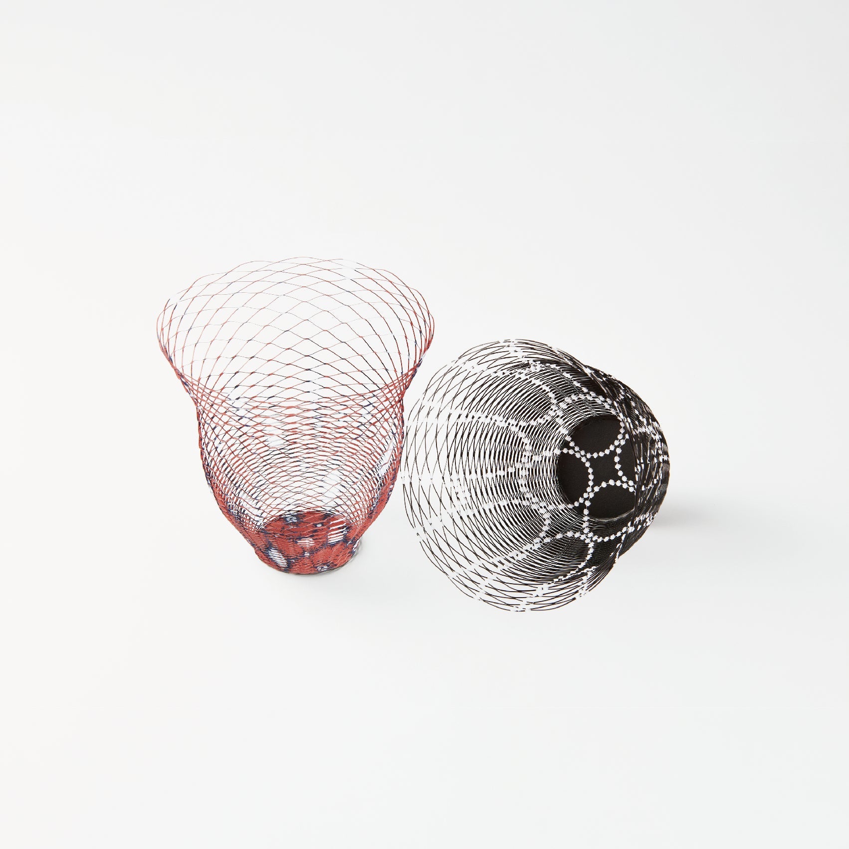 空気の器 tambourine/anemone by minä perhonen