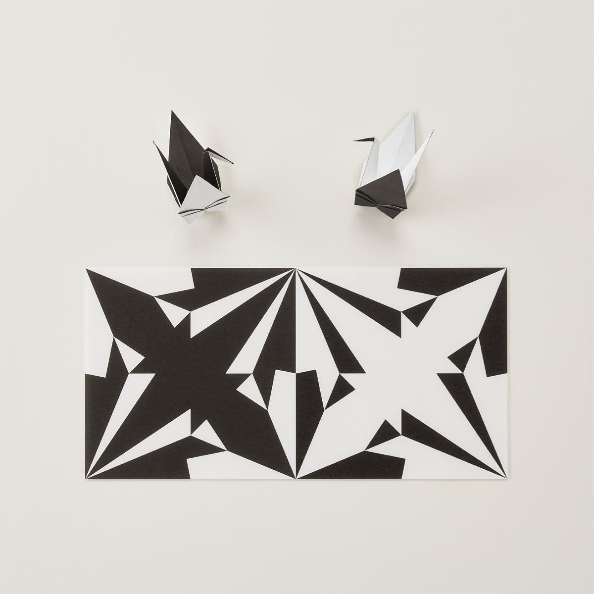 TOKOLO PATTERN ORIGAMI 04 ORIZURU BW